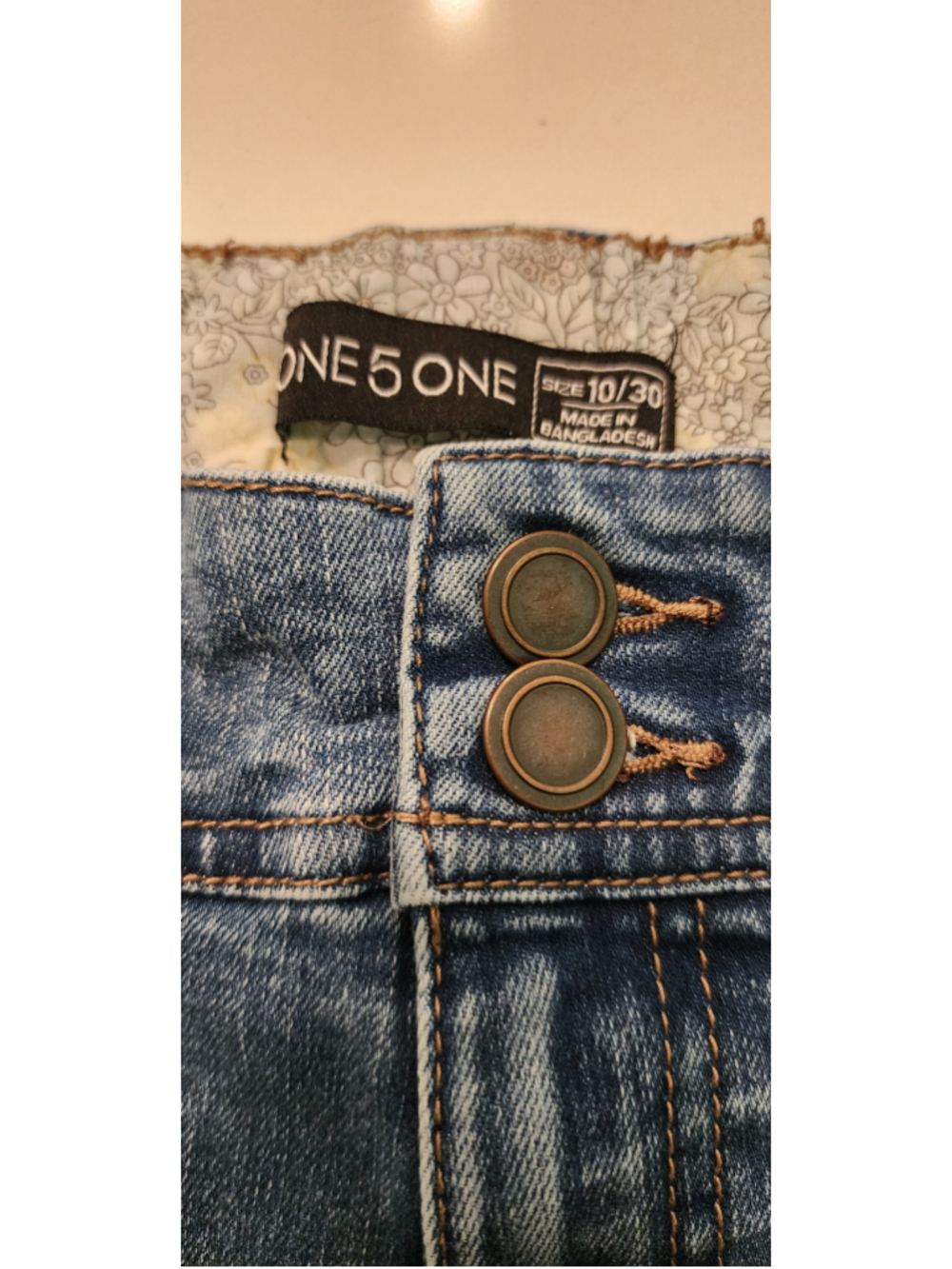 ONE 5 ONE Womens Denim Shorts Size 10 30 Stretch Blue Jean Front Pocket Cuffed - Picture 3 of 7